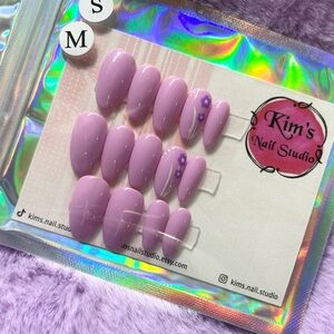Purple Lavender Press-On Nails, Size Small/Medium